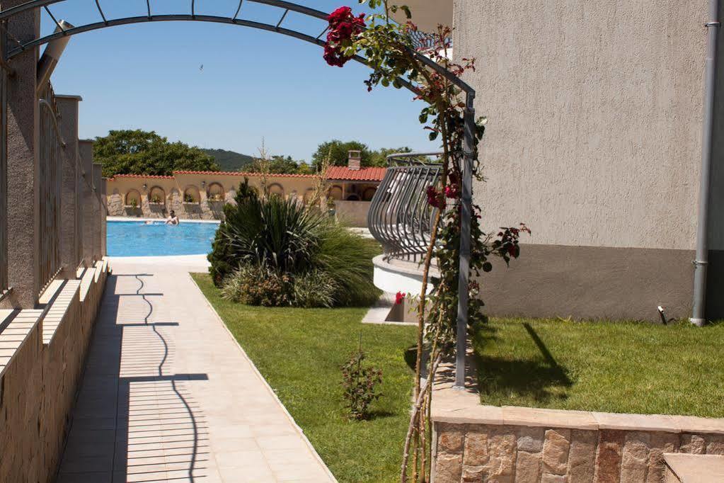 Gardenia Vacation Settlement Sozopol Exterior foto